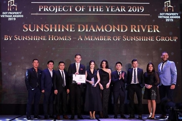 Sunshine Diamond Rive đoạt giải