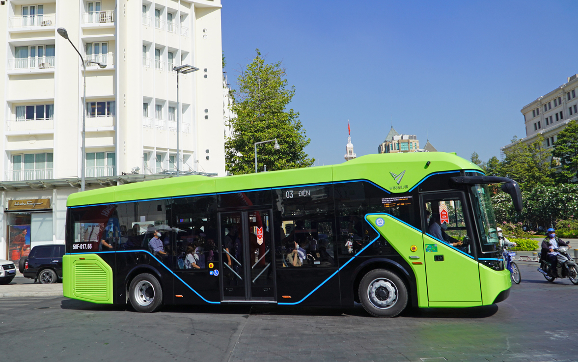Hình ảnh xe buýt Hà Nội đã có nhiều bước ngoặt về chất và lượng  Giao  thông  Vietnam VietnamPlus