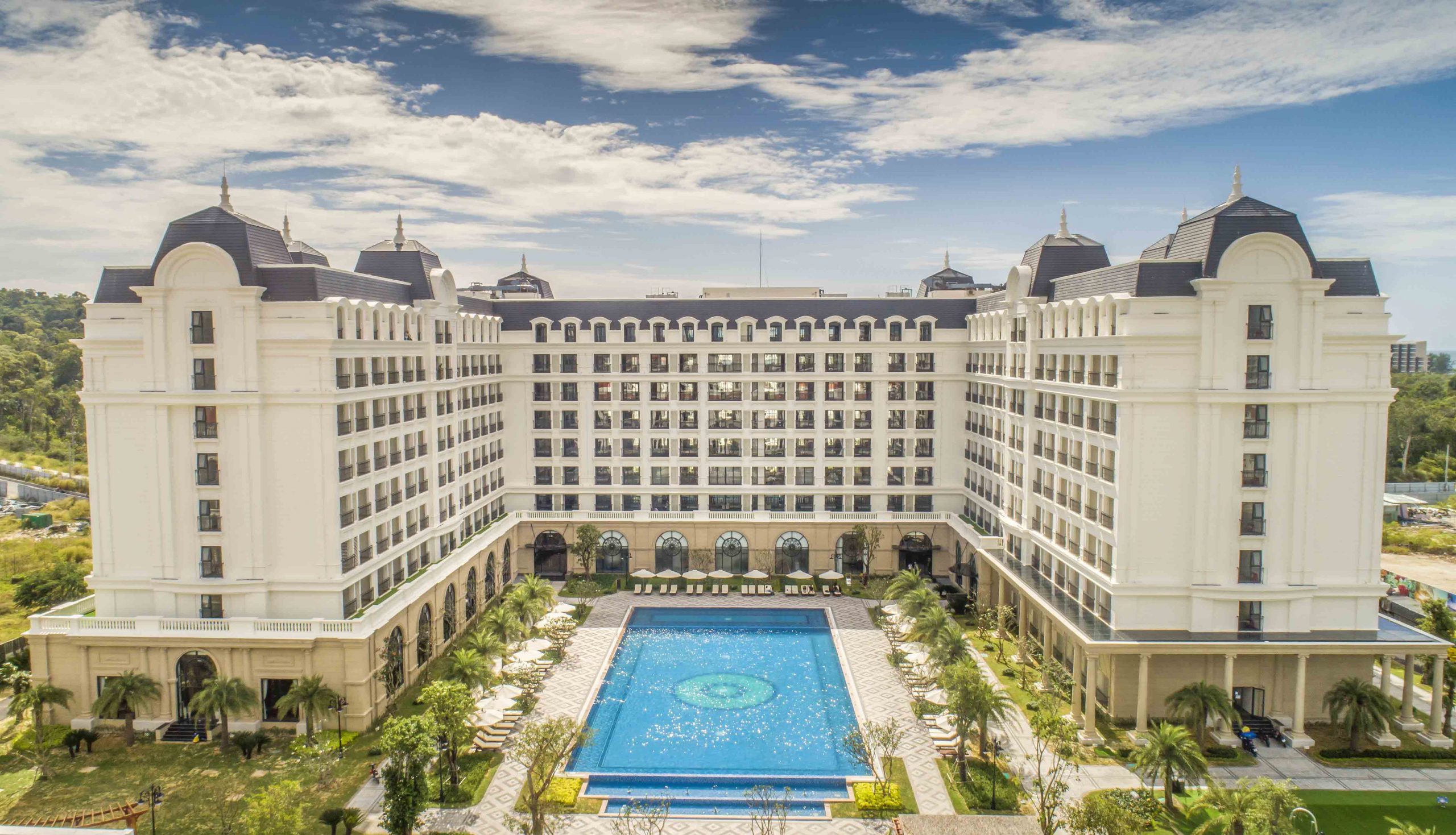 Căn hộ khách sạn FestiHome Wyndham & Vinpearl Grand World Phú Quốc