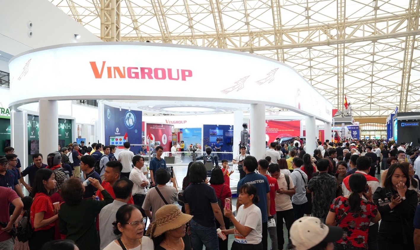 Triển lãm thành tựu tập đoàn Vingroup.